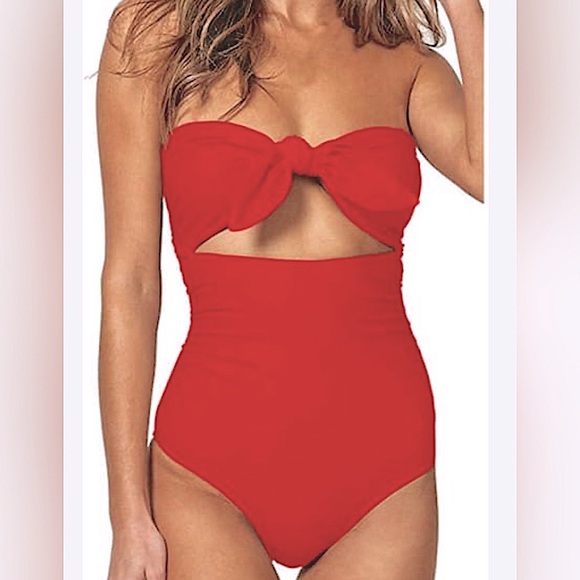 New! Womens Red Monokini Red One Piece Swimsuit, removable straps/padding Medium - Picture 3 of 8